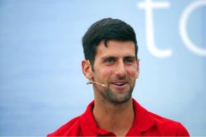 నా కొడుకునే నిందిస్తారెందుకు?.. అతను అనారోగ్యంతోనే టోర్నీకి వచ్చాడేమో!!