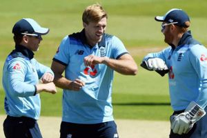 చెలరేగిన విల్లే.. ఐసీసీ సూపర్‌ లీగ్‌‌లో ఇంగ్లండ్ బోణీ!