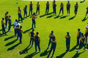 అయ్యో ఎంతపనాయే.. 5 స్టార్ కాదు.. చిన్న 3 స్టార్ హోటల్‌లోనే పాకిస్తాన్ క్రికెటర్ల బస!!