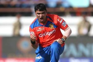 కరీబియన్‌ లీగ్‌లో ఆడనున్న 48 ఏళ్ల తాంబే.. తొలి భారత క్రికెటర్‌గా రికార్డు!!