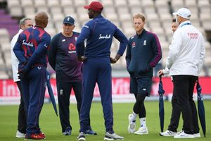 143 ఏళ్ల టెస్టు క్రికెట్‌ చరిత్రలో ఇదే తొలిసారి.. శానిటేషన్‌‌ బ్రేక్‌లు కూడా!!