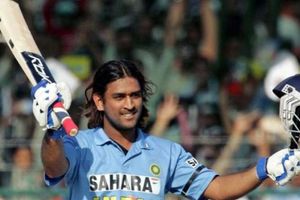 ధోనీని ఆటగాడిగా నిలబెట్టి.. దీవించింది ఈ తెలుగు గడ్డ!