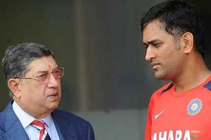 సెలెక్టర్లు వద్దన్నా ధోనీనే కెప్టెన్‌గా ఉండాలన్నా..లేకుంటే చాంపియన్స్ ట్రోఫీ మిస్సయ్యేది:శ్రీనివాసన్