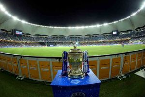 IPL 2020: టైటిల్ స్పాన్సర్ రేసులో టాటా సన్స్.. భారీ మొత్తానికి బిడ్ దాఖలు!