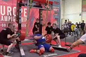 పాపం పవర్ లిఫ్టర్.. బరువెత్తే ప్రయత్నంలో ప్రాణం మీదకు తెచ్చుకున్నాడు! (వీడియో)