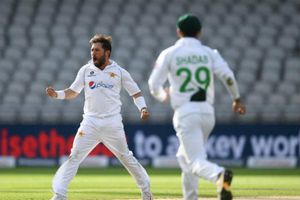 England vs Pakistan: చెలరేగిన యాసిర్ షా.. ఇంగ్లండ్ ప్యాకప్.. పాక్‌కు భారీ ఆధిక్యం!