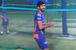 వైరల్ వీడియో: జస్ప్రీత్‌ బుమ్రా ఒకేఒక్కడు.. ఆరుగురిలా బౌలింగ్‌!!