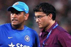 'సౌరవ్ గంగూలీ ఆసక్తి చూపినా.. ఆ టూర్‌కు ఎంఎస్ ధోనీ ఎంపికవలేదు'
