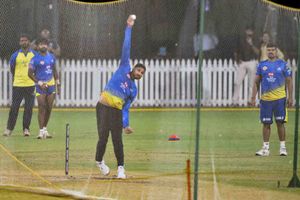 CSKకు గట్టి షాక్.. ఐపీఎల్ 2020 సీజన్ నుంచి హర్భజన్ సింగ్ ఔట్