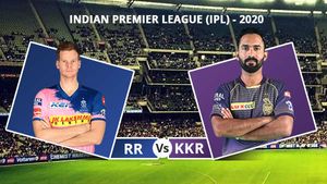 RR vs KKR: టాస్ గెలిచి బౌలింగ్ ఎంచుకున్న రాజస్థాన్.. విన్నింగ్‌ కాంబినేషన్‌తోనే బరిలోకి!!