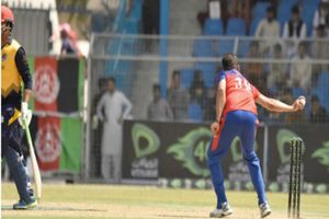 మరోసారి మన్కడింగ్‌.. ఈసారి దావ్లత్‌ జద్రాన్‌ వంతు!!