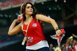 కింగ్స్ పంజాబ్ ఫన్నీ వీడియో.. ప్రీతీ జింటా సెటైర్స్!