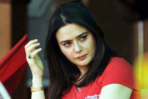 ఒక్క షార్ట్ రన్ నా చిరు నవ్వును చిదిమేసింది.. అంపైర్ తప్పిదంపై ప్రీతీ జింటా ఫైర్!