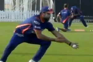 Mumbai Indians: భారీ సిక్సర్ మాత్రమే కాదు.. స్టన్నింగ్‌ క్యాచ్‌ పట్టిన రోహిత్ (వీడియో)