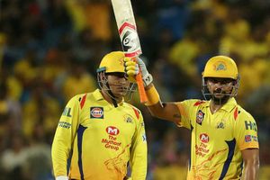CSK: ఆ వన్డేని ఎలా మర్చిపోగలం.. నెం.3లోనే ధోనీ బ్యాటింగ్ చేయాలి: రైనా
