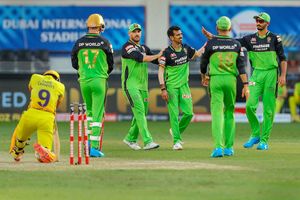 RCB vs CSK: అంబటి రాయుడికి దసరా సెగ.. మ్యాచ్ మధ్యలో వాష్‌రూమ్‌కు పరుగు.. ఆటకు ఆలస్యం!