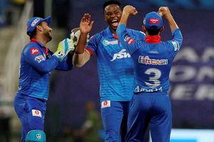 DC vs KKR: భారీ హిట్టర్ రసెల్‌ను ఔట్‌ చేసేందుకు.. అయ్యర్‌ పన్నిన వ్యూహం ఏంటో తెలుసా?