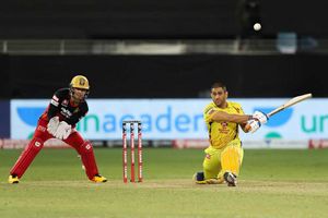 CSK vs RCB: ఇన్ని హోల్స్ ఉన్న షిప్‌ను నడిపెదెలా? ఓటమిపై ధోనీ అసహనం