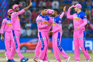 CSK vs RR: చెన్నైని వణికించిన రాజస్థాన్‌ బౌలర్లు.. స్వల్ప స్కోరుకే పరిమితమైన ధోనీసేన!!