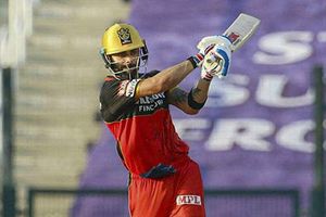 CSK vs RCB: విరాట్‌ కోహ్లీ కెప్టెన్ ఇన‍్నింగ్స్‌.. చెన్నై లక్ష్యం 170!!