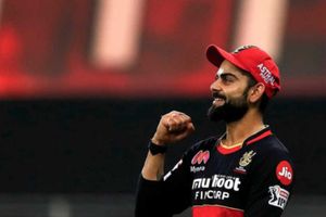 RCB vs KXIP: ఆర్సీబీ తరఫున 200వ మ్యాచ్.. విరాట్ కోహ్లీ డ్యాన్స్‌!!