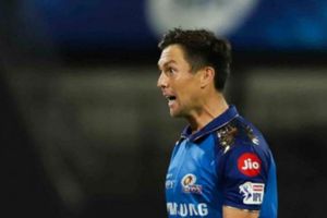 CSK vs MI: చేతులెత్తేసిన చెన్నై.. ముంబై ముందు స్వల్ప లక్ష్యం!