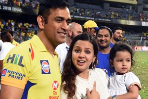 ఐపీఎల్ మ్యాచ్‌లను కాదబ్బా.. మా ఆయనను మిస్సవుతున్నా: సాక్షి