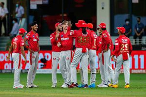 ఒక్క సిక్స్ కొట్టలేదు.. ఒక్కో పరుగు ఖరీదు రూ.10 లక్షలు!! పంజాబ్ ఆ ముగ్గురిని వదిలేయాల్సిందే!