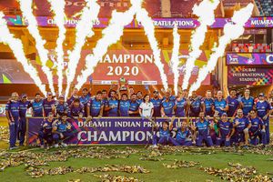 ముంబై ఇండియన్స్.. ఇక సాధించింది చాలు.. రెండేళ్లు విశ్రాంతి తీసుకోండి: మాజీ క్రికెటర్