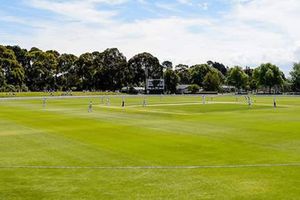 న్యూజిలాండ్ పర్యటనలో ఉన్న పాక్ ఆటగాళ్లకు కరోనా.. సిరీస్‌పై నీలినీడలు!