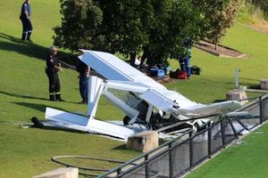 India vs Australia: టీమిండియా హోటల్ సమీపంలో కుప్పకూలిన విమానం!