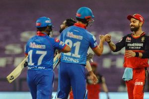 DC vs RCB: తొడగొట్టిన గబ్బర్.. టాప్‌-2లో ఢిల్లీ.. ఓడినా ప్లేఆఫ్‌కు బెంగళూరు!!