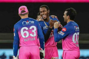 అమెరికా అధ్యక్షుడిగా జో బైడెన్‌.. ఆరేళ్ల క్రితమే ఆర్చర్ జోస్యం!!