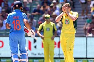 India vs Australia: నా జీవితానికి సరిపోయేంత చితక్కొట్టా.. మూసుకొని బౌలింగ్ చేయరా.!