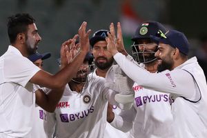 India vs Australia: రెండో టెస్ట్‌కు టీమిండియాలో భారీ మార్పులు? ఆ నలుగురికి చాన్స్!