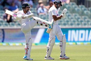 నెవర్ బిఫోర్ ఎవర్ ఆఫ్టర్.. 96 ఏళ్ల టెస్ట్ చరిత్రలోనే ఫస్ట్ టైమ్.. ఎక్స్‌ట్రాలు కూడా సింగిల్ డిజిటే!