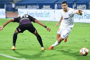 ISL 2020-21: బెంగళూరుకు మరో విజయం.. సునీల్ ఛెత్రి అరుదైన రికార్డు!