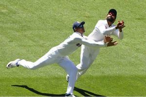 India vs Australia: జడేజా.. నువ్ తోపు‌!! గిల్ తోసేసినా పట్టేశావుగా (వీడియో)