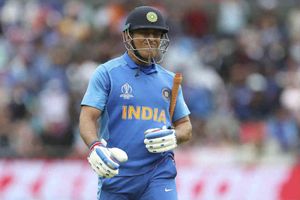 2004లో ఇదే రోజు ధోనీ అరంగేట్రం .. ఆ రనౌట్‌కు 16 ఏళ్లు!!