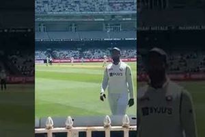 బాక్సింగ్‌ డే టెస్టు: మైదానంలోనే.. విహారి, అభిమాని తెలుగు ముచ్చట్లు (వీడియో)