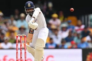 India vs Australia: కష్టాల్లో భారత్.. లంచ్ బ్రేక్ సమయానికి 161/4