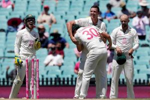 India vs Australia: భారత్ ఫస్ట్ ఇన్నింగ్స్ ఖేల్ ఖతమ్.. ఆసీస్‌కు భారీ ఆధిక్యం!