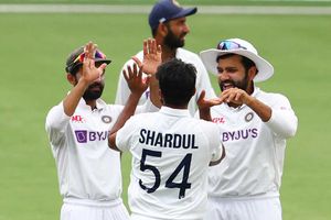 టీమిండియాపై పాకిస్తాన్ అభిమానుల ప్రశంసలు.. ఏమన్నారంటే?