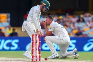 33 ఏళ్ల తర్వాత ఆసీస్ తొలిసారి ఓటమి!