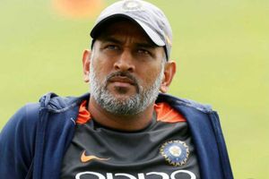 IPL 2021: సంపాదనలో ధోనీ ఫస్ట్.. రోహిత్ సెకండ్!