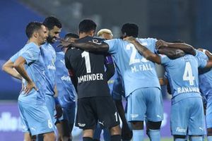 ISL 2020-21: ముంబైకి మళ్లీ షాకిచ్చిన నార్త్ఈస్ట్!