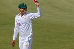 పాకిస్థాన్ అరంగేట్ర స్పిన్నర్ అరుదైన ఘనత.. 71 ఏళ్ల రికార్డు బ్రేక్!