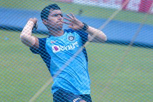 'శార్దూల్‌, నటరాజన్‌ గాయపడ్డ వారి‌ స్థానాల్లో వచ్చారు.. మూడో పేసర్‌గా సైనీకే తొలి ప్రాధాన్యం'