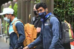 బబుల్ దాటొద్దు.. టీమిండియా క్రికెటర్లకు టీమ్‌మేనేజ్‌మెంట్ హెచ్చరిక