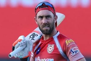 మ్యాక్స్‌వెల్ కోసం ఆ రెండు ఫ్రాంచైజీల మధ్య తీవ్ర పోటీ.. రికార్డు ధర పలికే చాన్స్: ఆకాశ్ చోప్రా